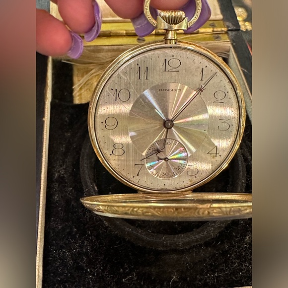 14k Howard Pocket Watch in the original box with papers. Manual wind movement - Picture 2 of 4